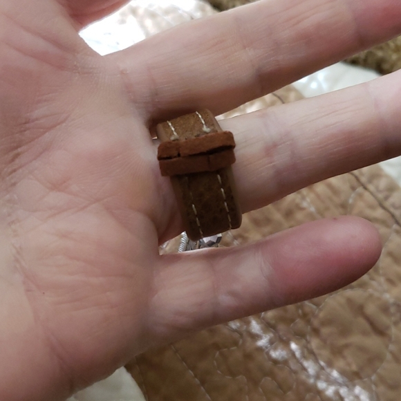 ring - Picture 3 of 3